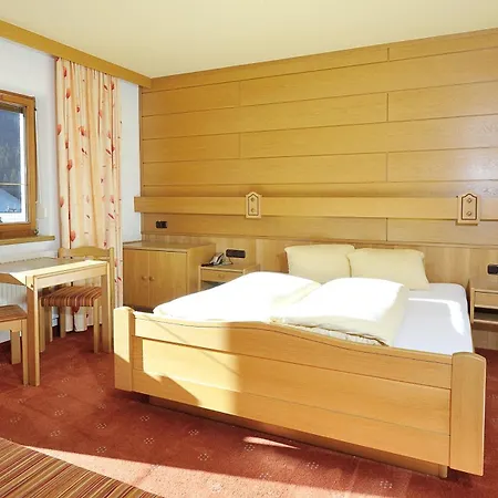 Hubertus Appartements Ischgl Room photo